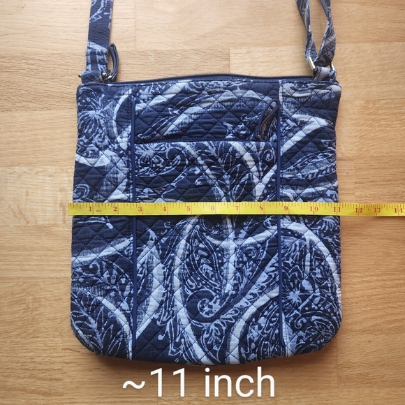 Vera Bradley Crossbody Bag - Picture 11 of 12